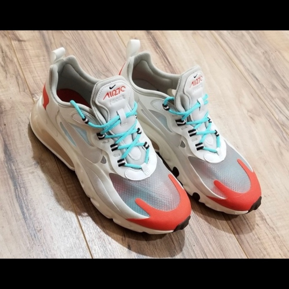Air max 270 React: “Mid Century”